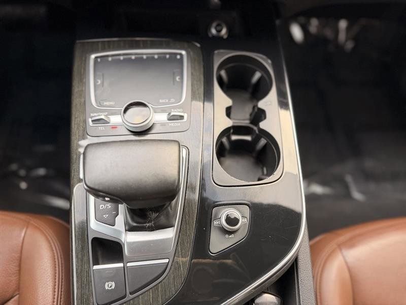 Used 2017 Audi Q7 3.0T Premium Plus image 26