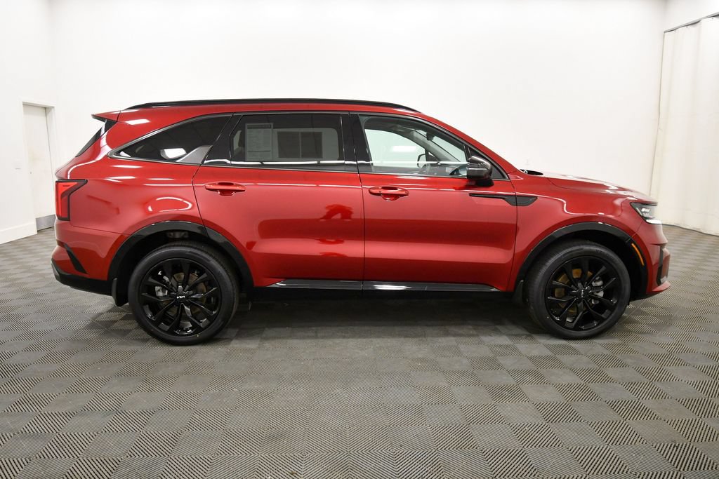 Certified 2023 Kia Sorento SX AWD/4WD image 9