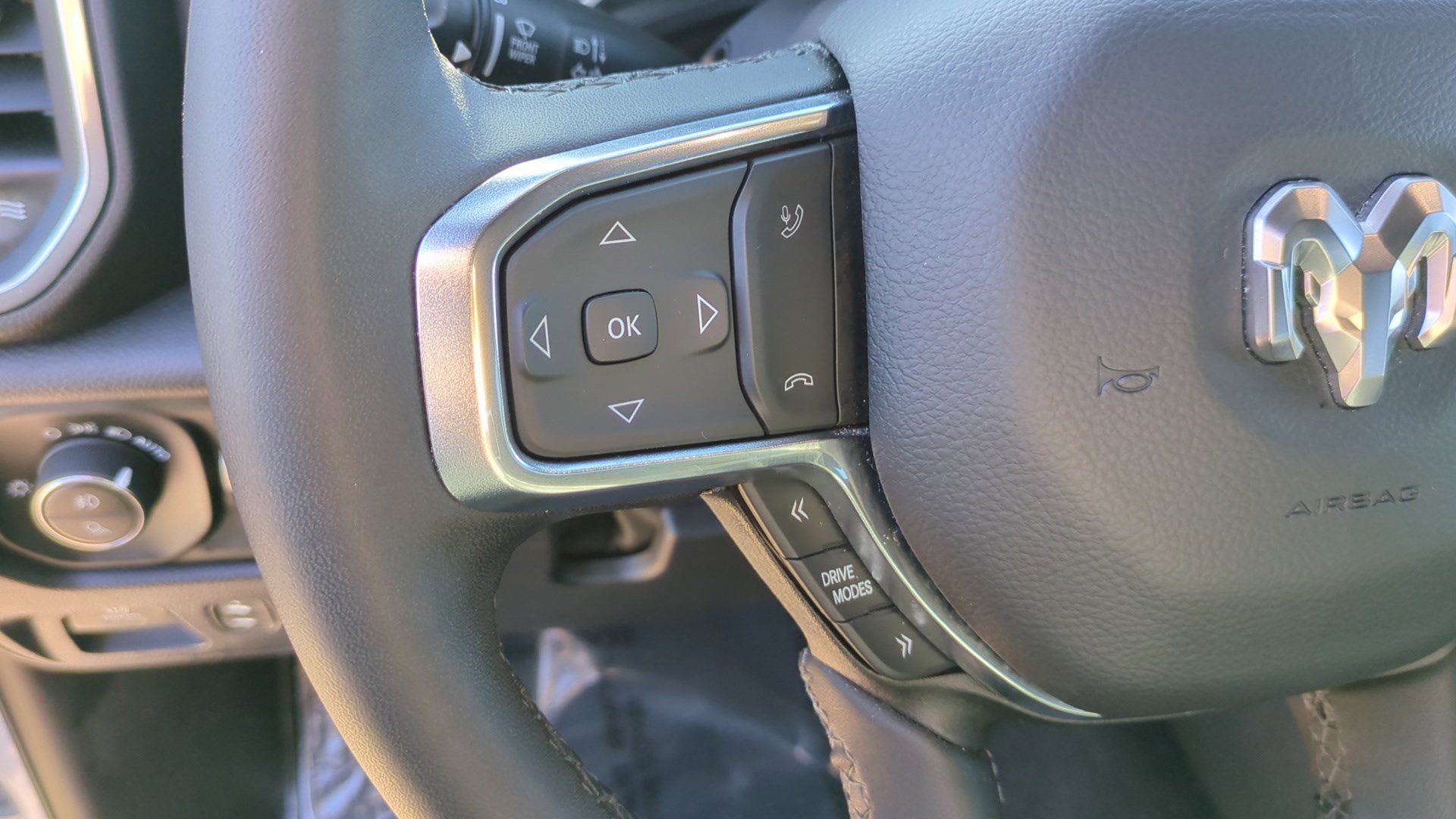 Used 2025 RAM 1500 Laramie w/ Sport Appearance Package image 17