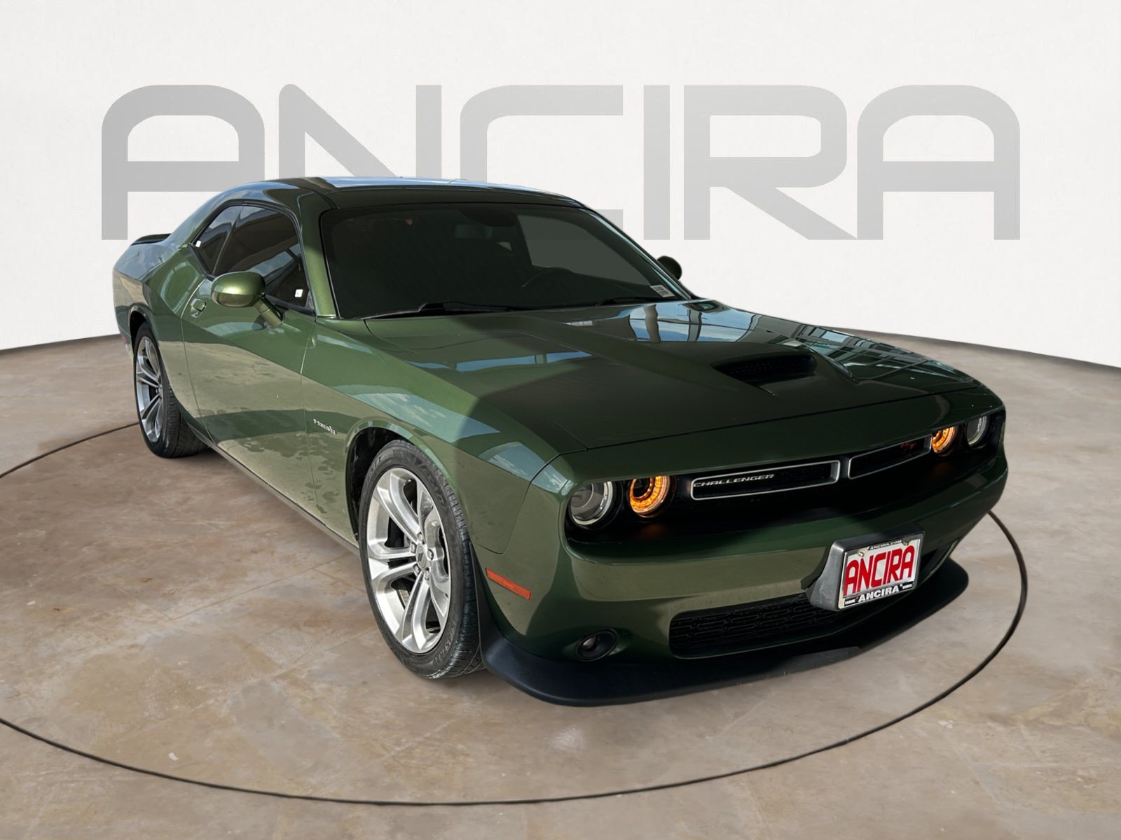 Used 2020 Dodge Challenger R/T RWD image 3
