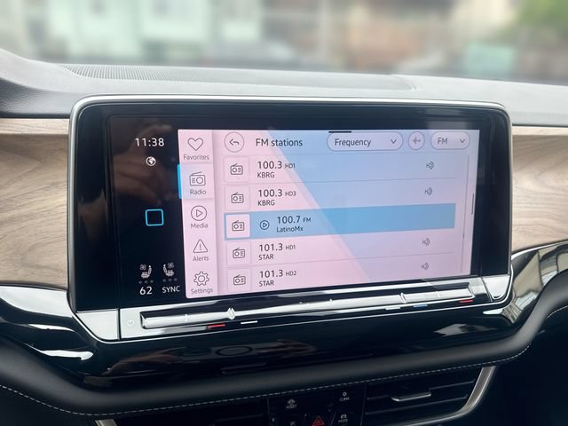 New 2026 Volkswagen Atlas SE FWD image 12
