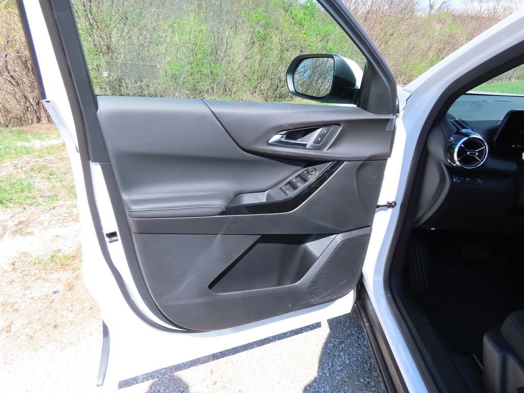 New 2026 Chevrolet Equinox LT FWD image 21