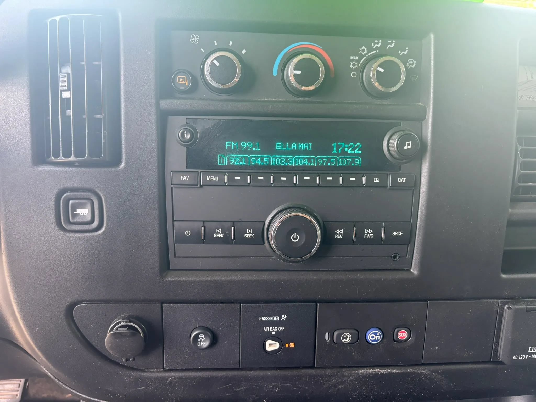 Used 2023 Chevrolet Express 2500 RWD image 14