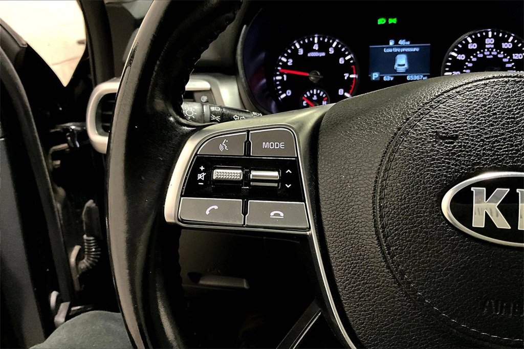 Used 2021 Kia Telluride LX image 11