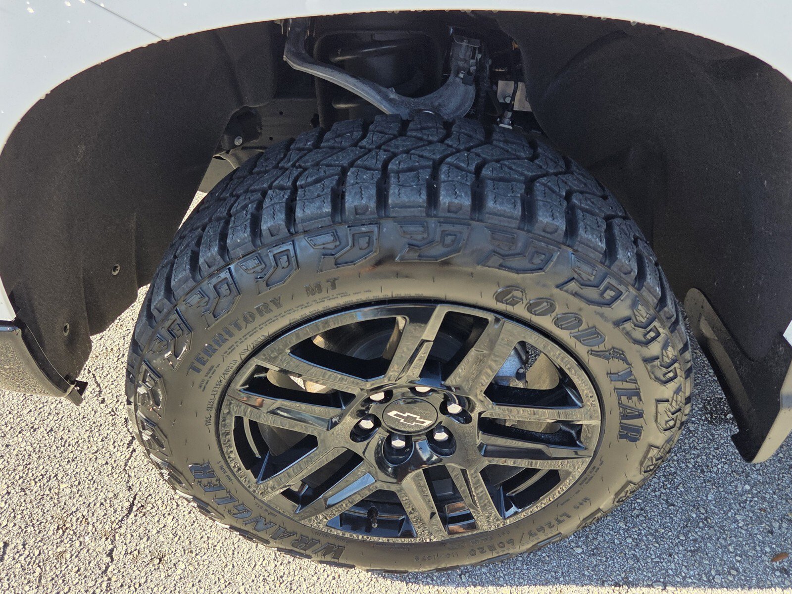 Used 2026 Chevrolet Silverado 1500 LT Trail Boss w/ LT Trail Boss Premium Package AWD/4WD image 11