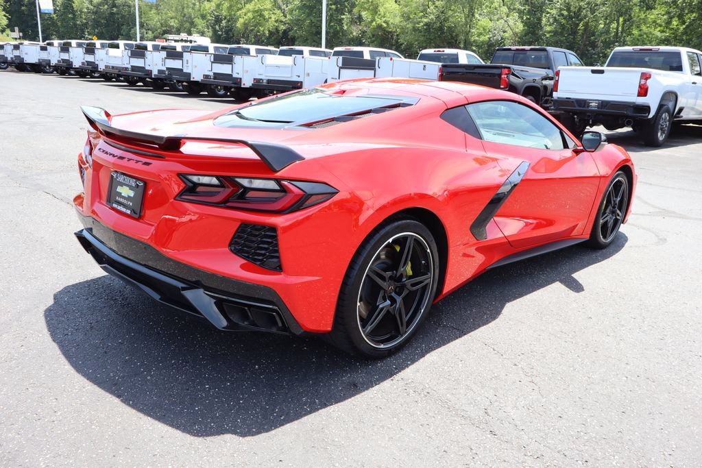 Used 2024 Chevrolet Corvette Stingray Preferred Cpe w/ Z51 Performance Package RWD image 28