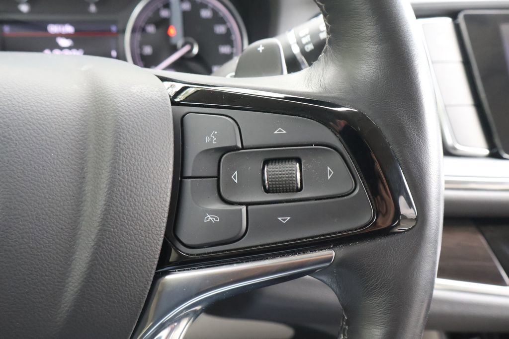 Used 2024 Buick Enclave Essence FWD image 30
