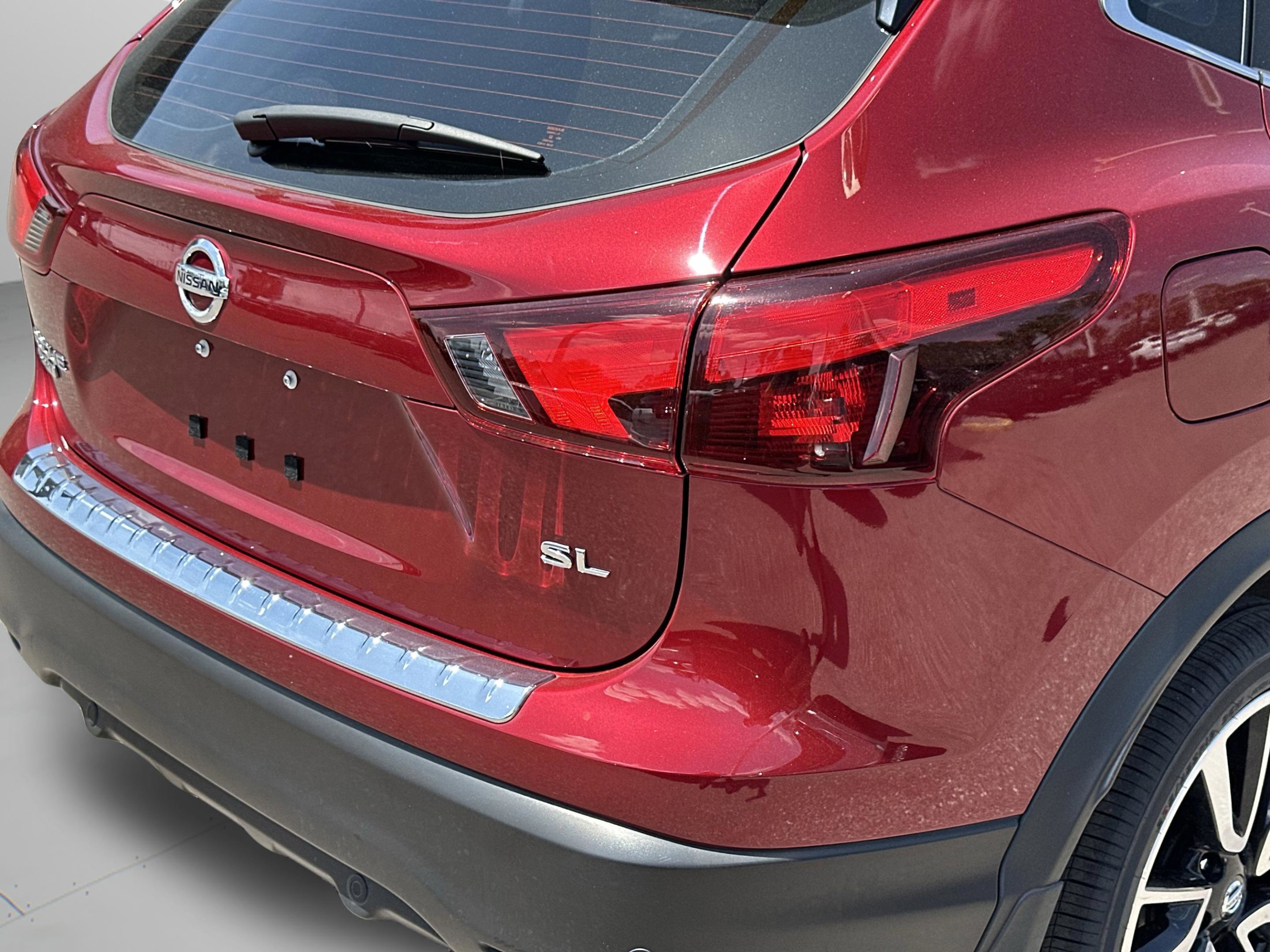 Used 2019 Nissan Rogue Sport SL w/ Premium Package FWD image 41