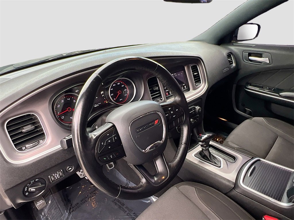 Used 2022 Dodge Charger SXT w/ Cold Weather Package image 9