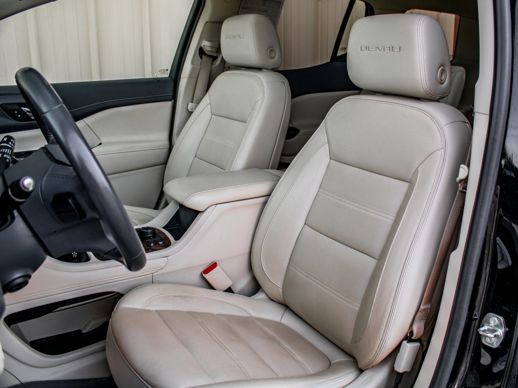 Used 2020 GMC Acadia Denali w/ Denali Ultimate Package AWD/4WD image 20
