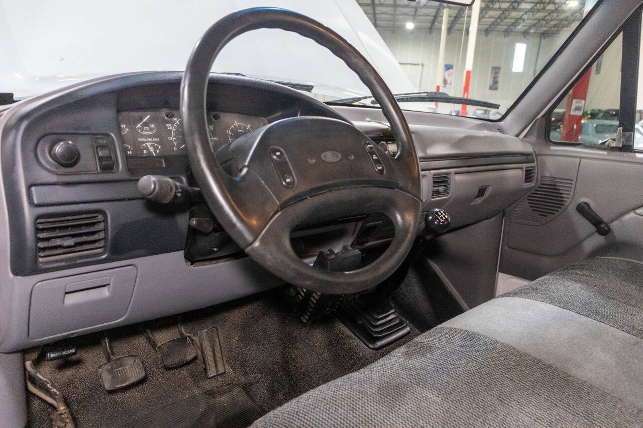 Used 1997 Ford F350 2WD Regular Cab image 38