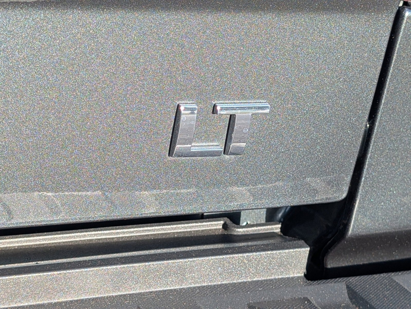 Used 2018 Chevrolet Silverado 1500 LT w/ All Star Edition image 6