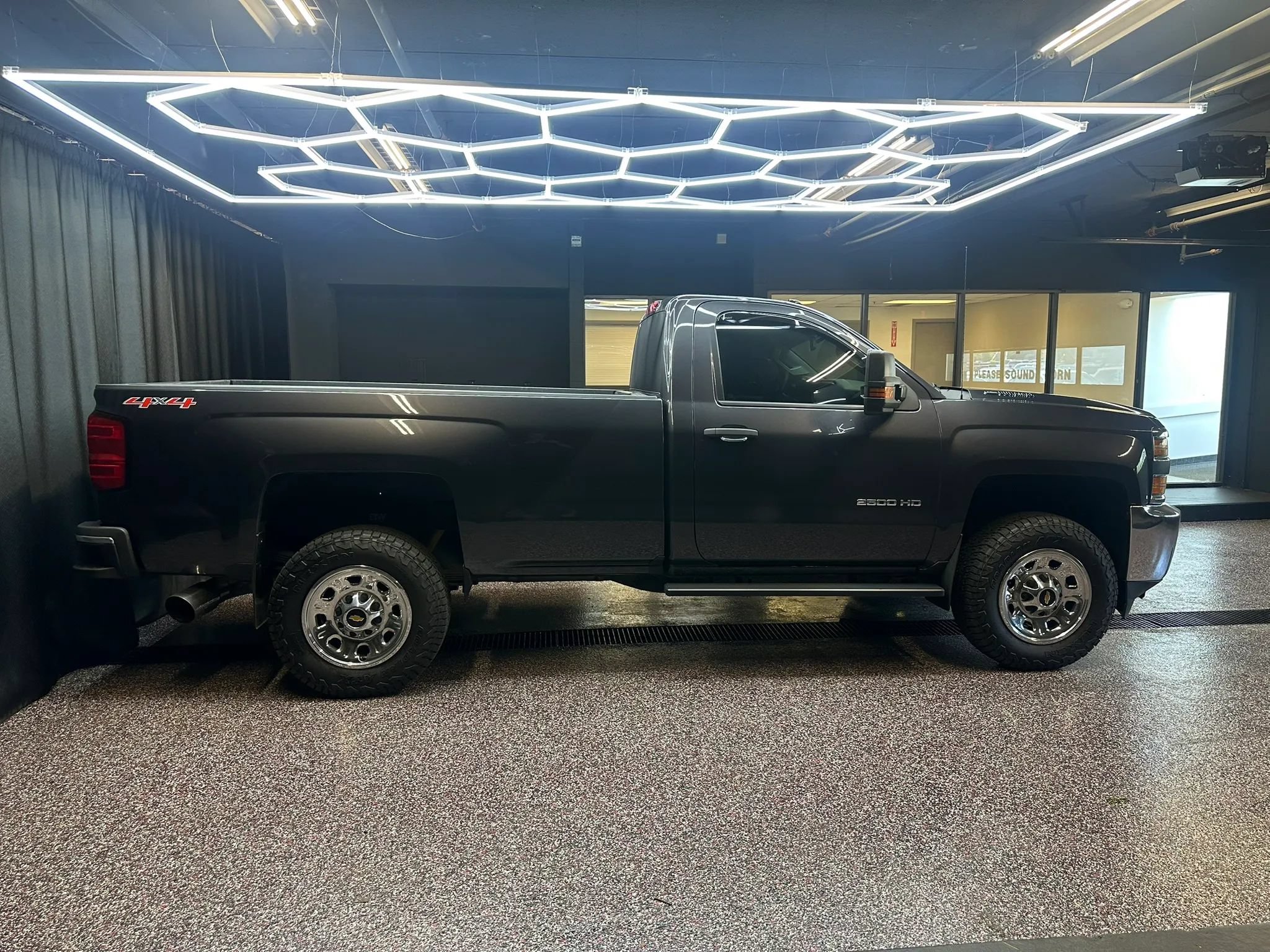 Used 2016 Chevrolet Silverado 2500 W/T w/ WT Convenience Package AWD/4WD image 8