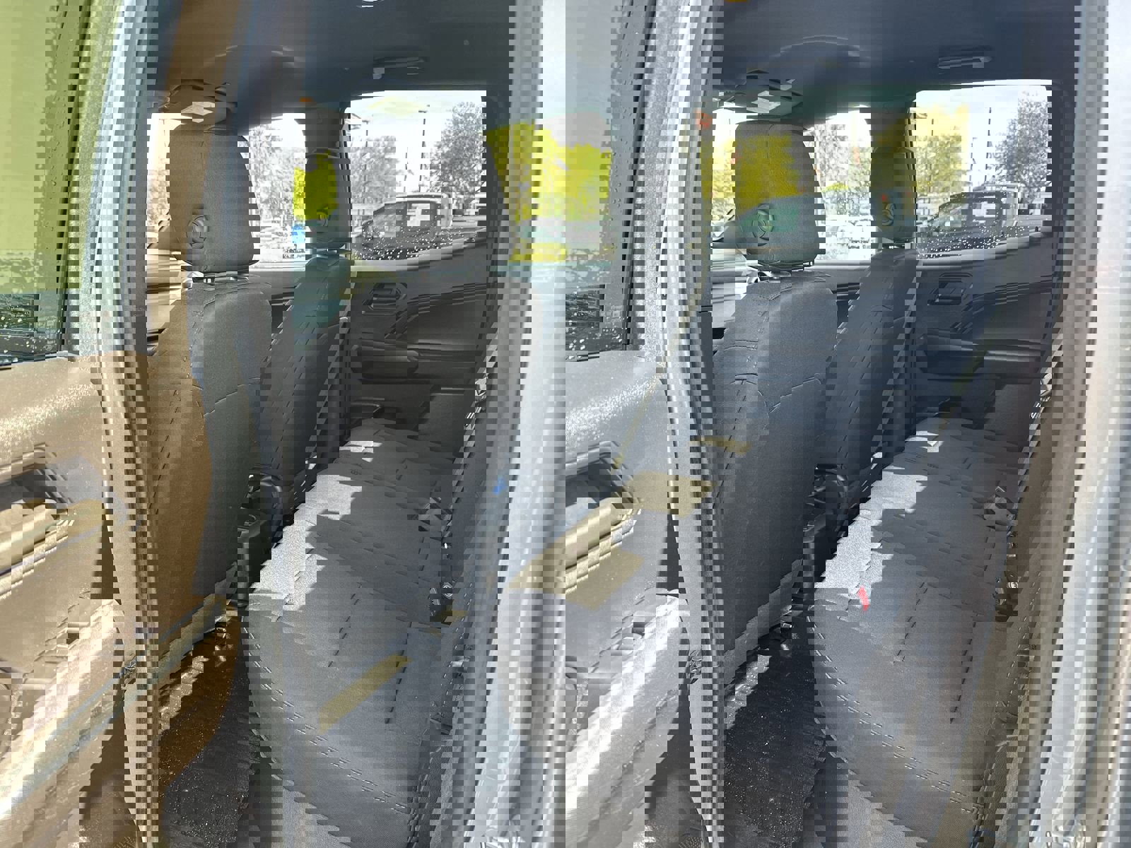 Used 2023 Chevrolet Colorado W/T image 31