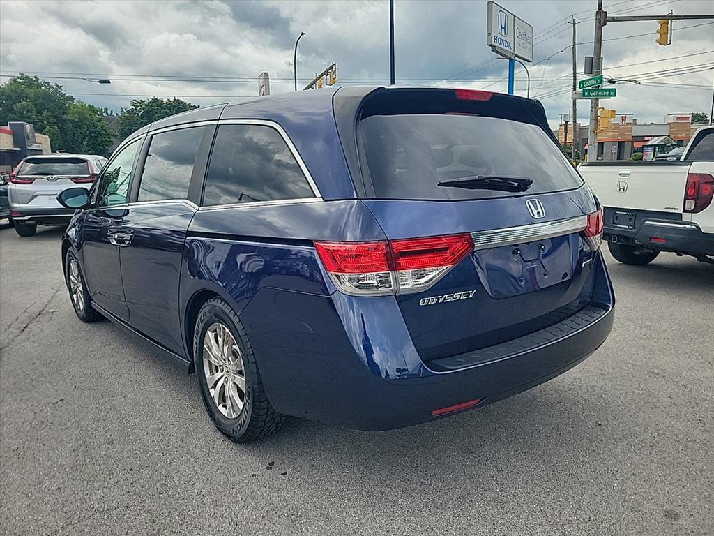 Used 2016 Honda Odyssey SE image 3