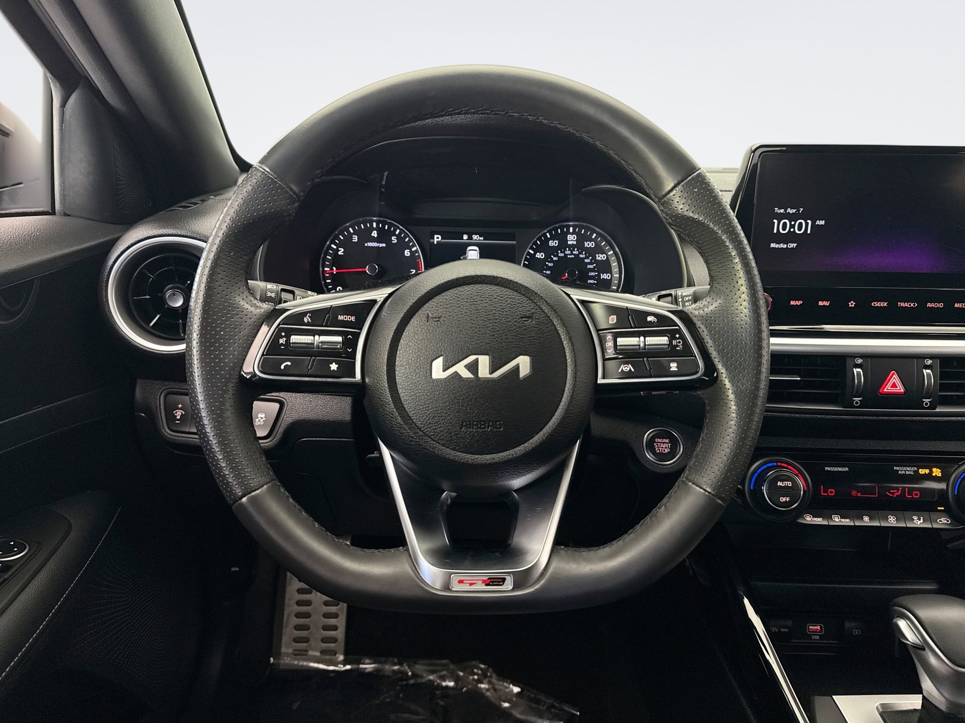 Used 2024 Kia Forte GT-Line image 12