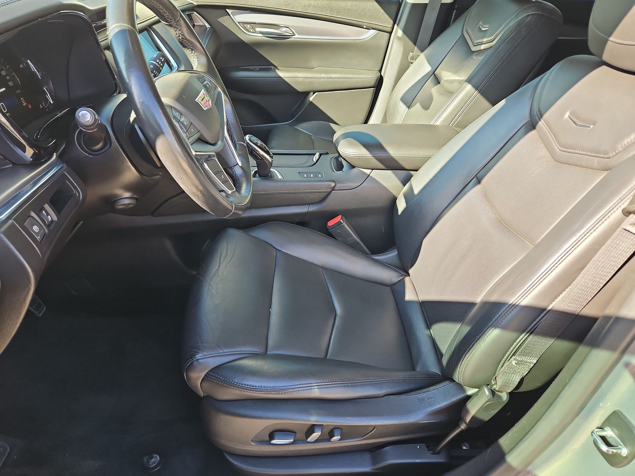Certified 2018 Cadillac XT5 Luxury AWD/4WD image 24