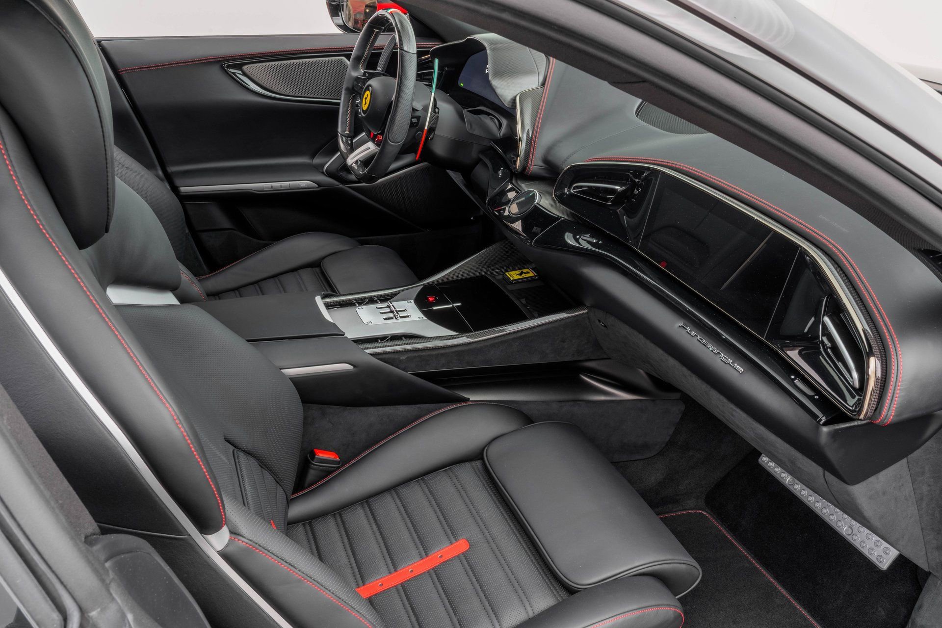 Certified 2024 Ferrari Purosangue AWD/4WD image 32