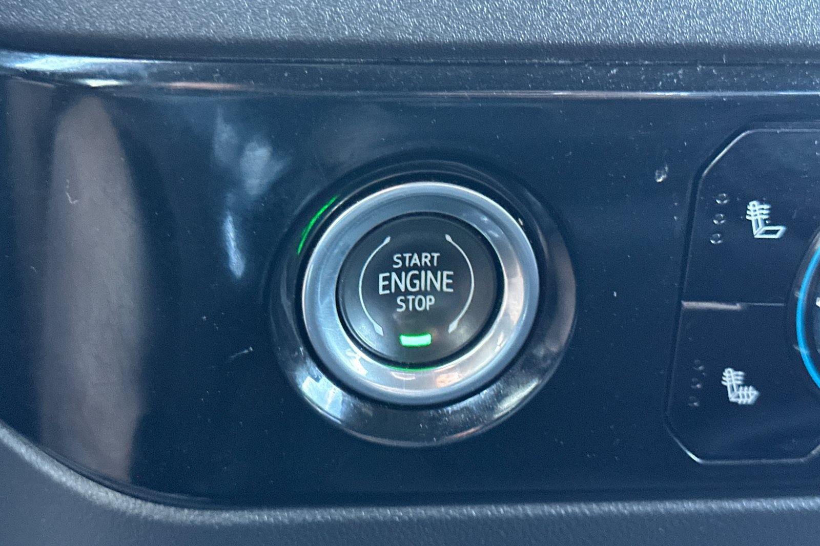 Used 2024 GMC Sierra 1500 SLT RWD image 32
