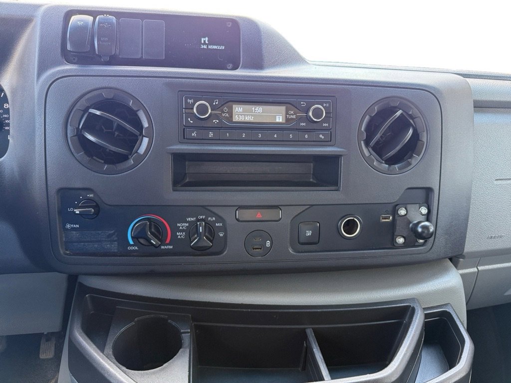 Used 2021 Ford E-350 and Econoline 350 Super Duty w/ Power Windows & Locks Group image 13