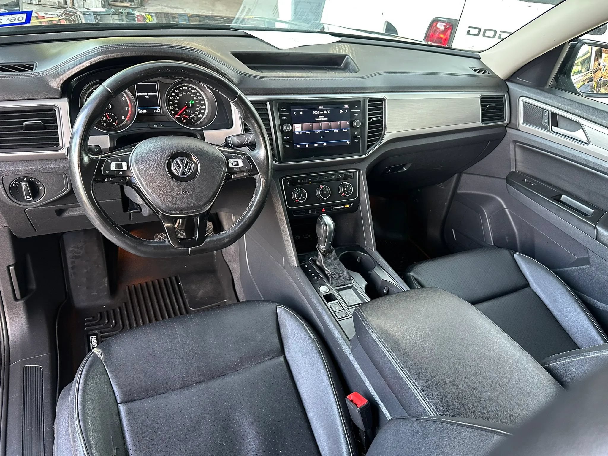 Used 2018 Volkswagen Atlas SE FWD image 12