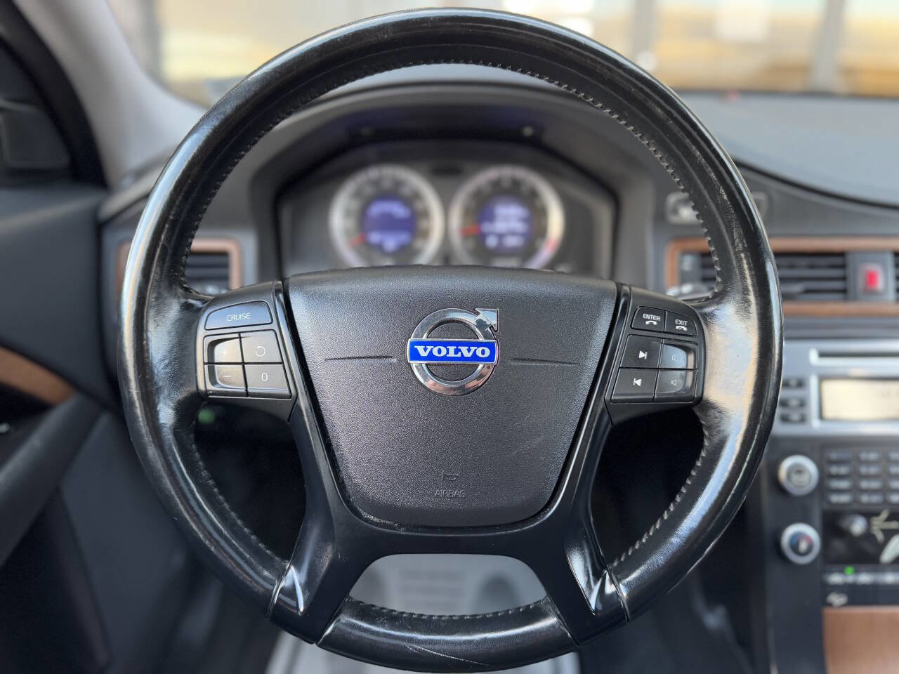 Used 2010 Volvo XC70 3.2 image 14