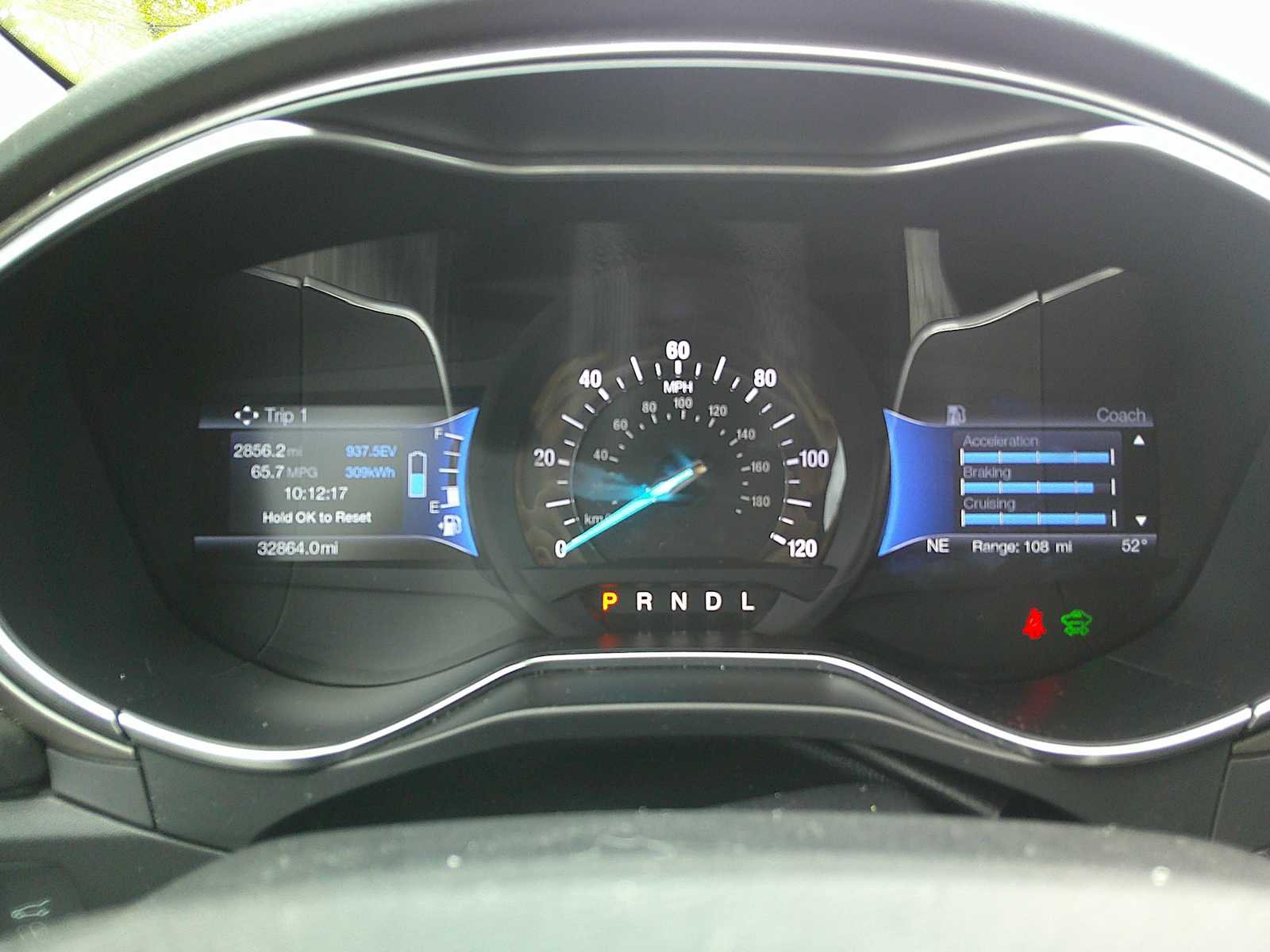 Used 2017 Ford Fusion Energi SE image 11