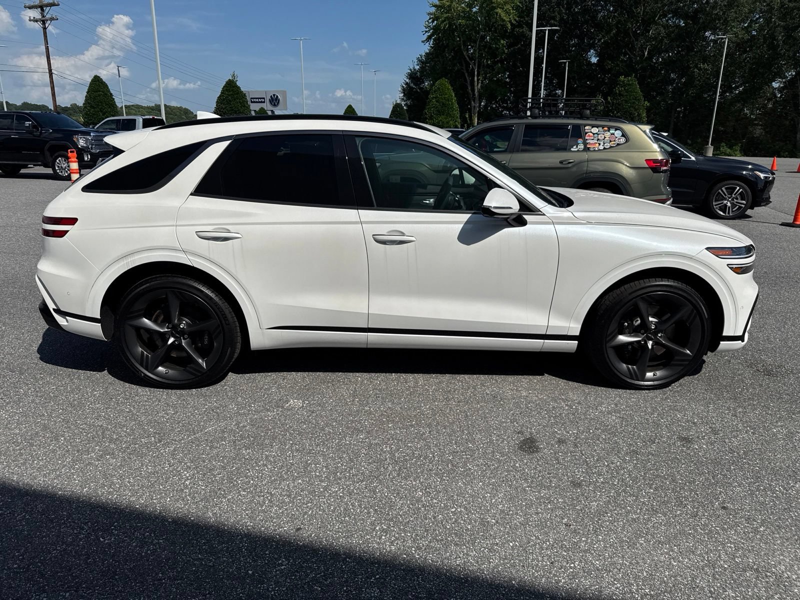 New 2026 Genesis GV70 2.5T Sport Prestige AWD/4WD image 8