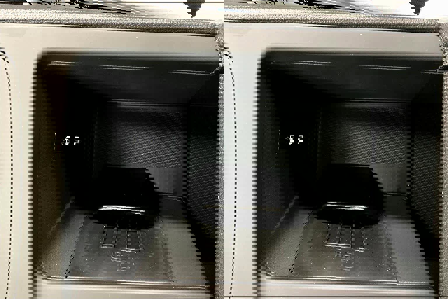 New 2026 Volkswagen Tiguan SE R-Line image 23