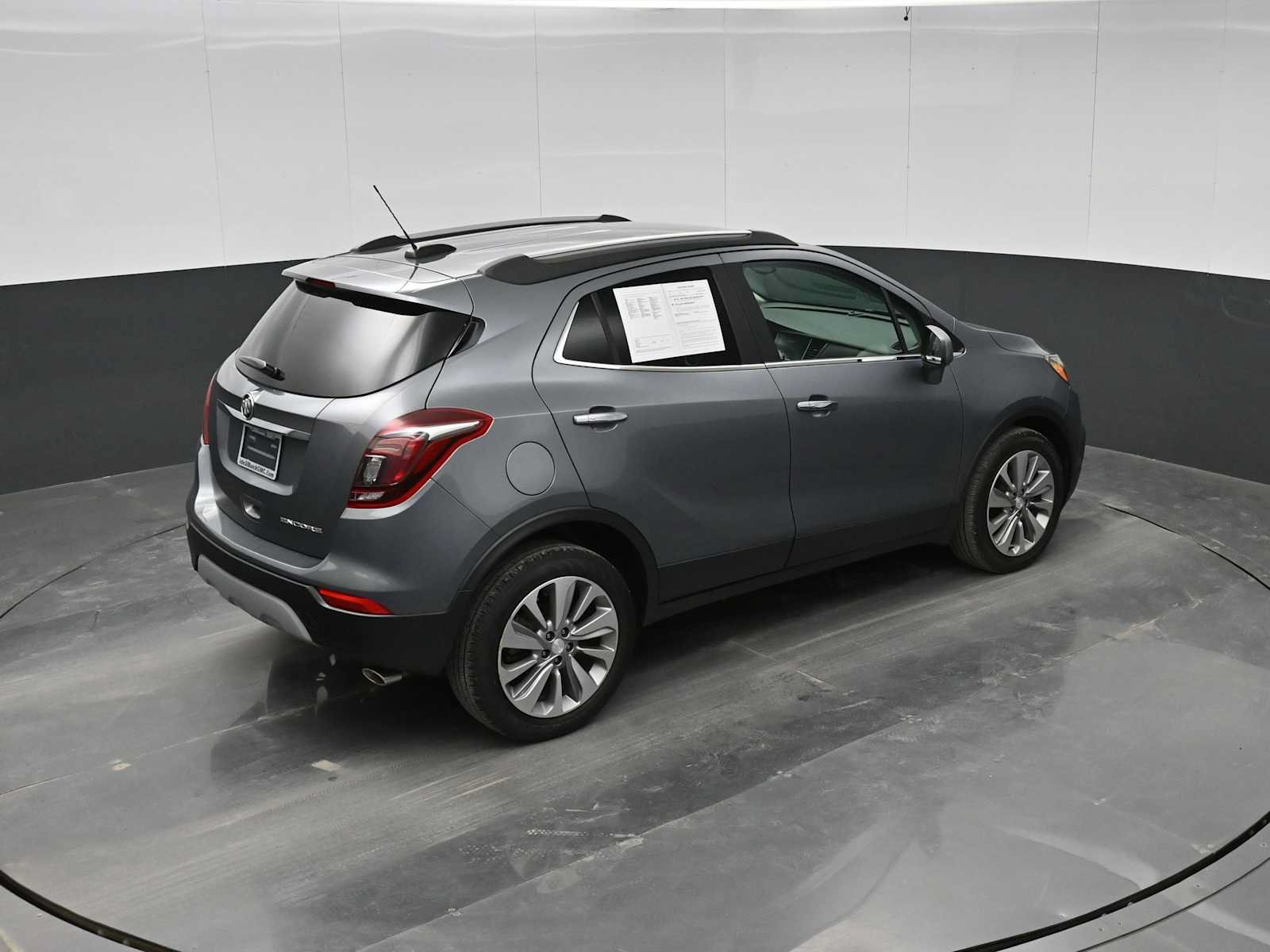 Used 2020 Buick Encore Preferred FWD image 31