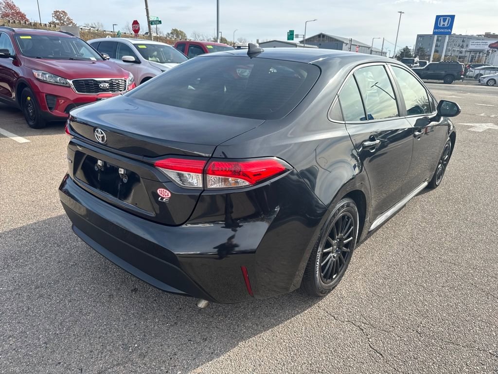 Used 2021 Toyota Corolla LE image 7
