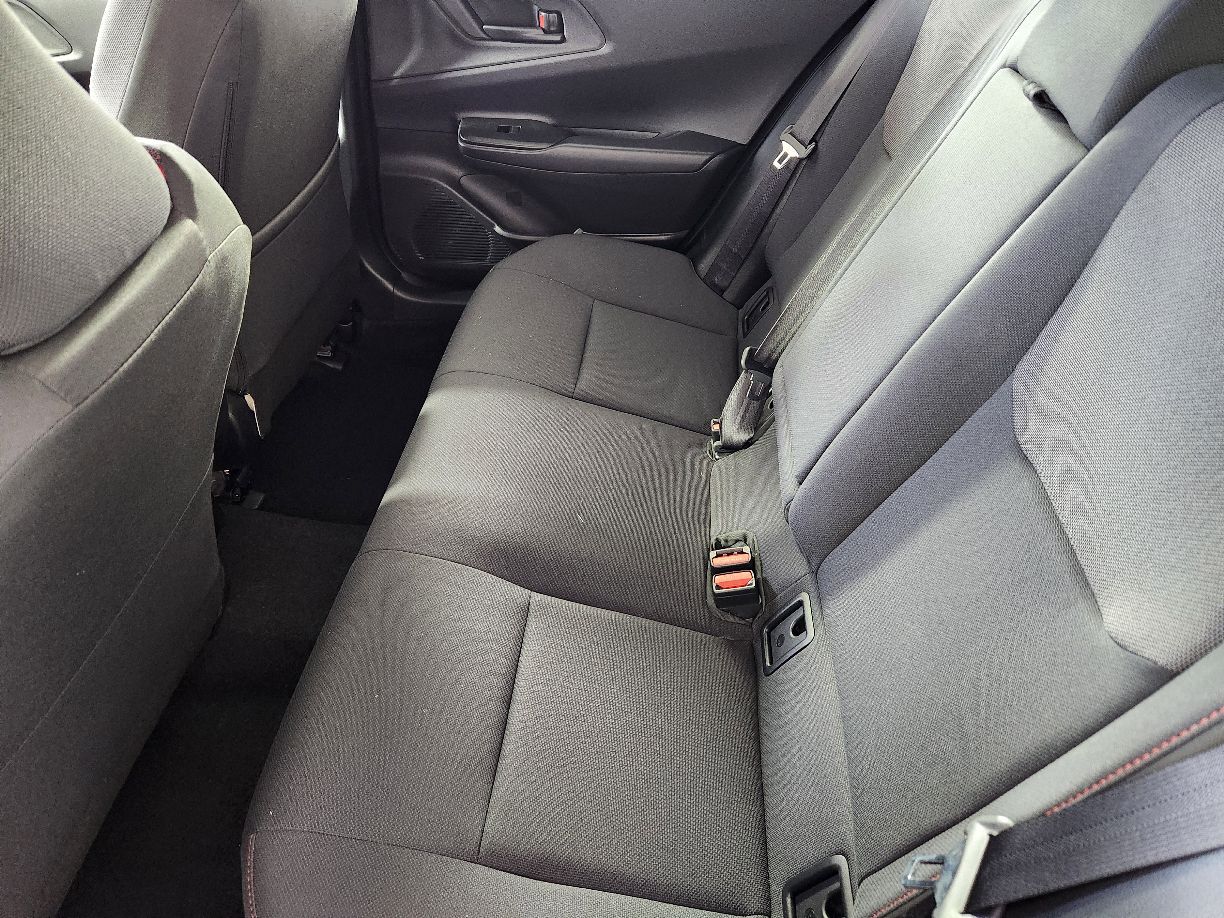 Used 2025 Toyota Prius Plug-In Hybrid image 14