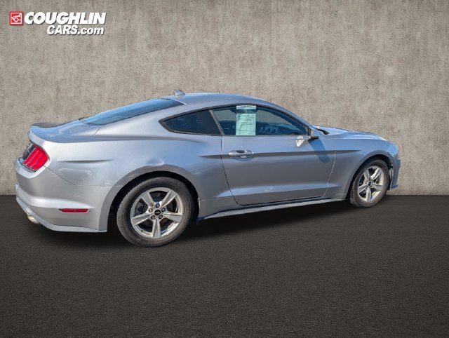 Used 2020 Ford Mustang Coupe RWD image 11