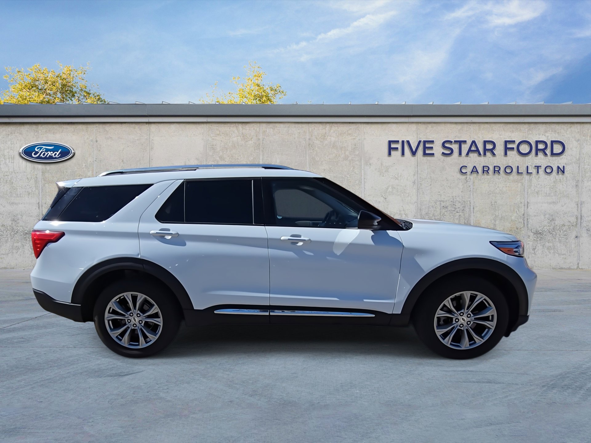 Certified 2024 Ford Explorer Limited image 9