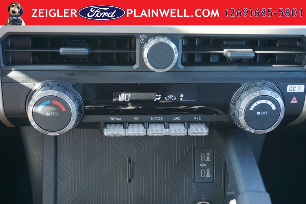 Used 2025 Toyota Tacoma TRD Off-Road AWD/4WD image 20