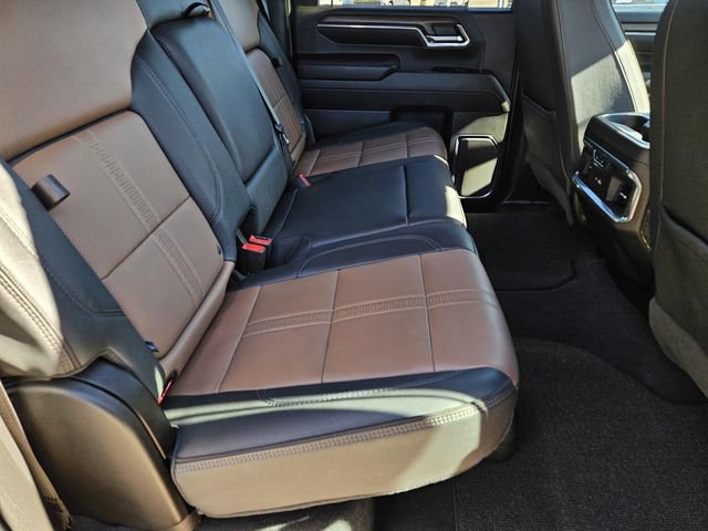 Used 2024 Chevrolet Silverado 2500 High Country w/ High Country Premium Package image 15