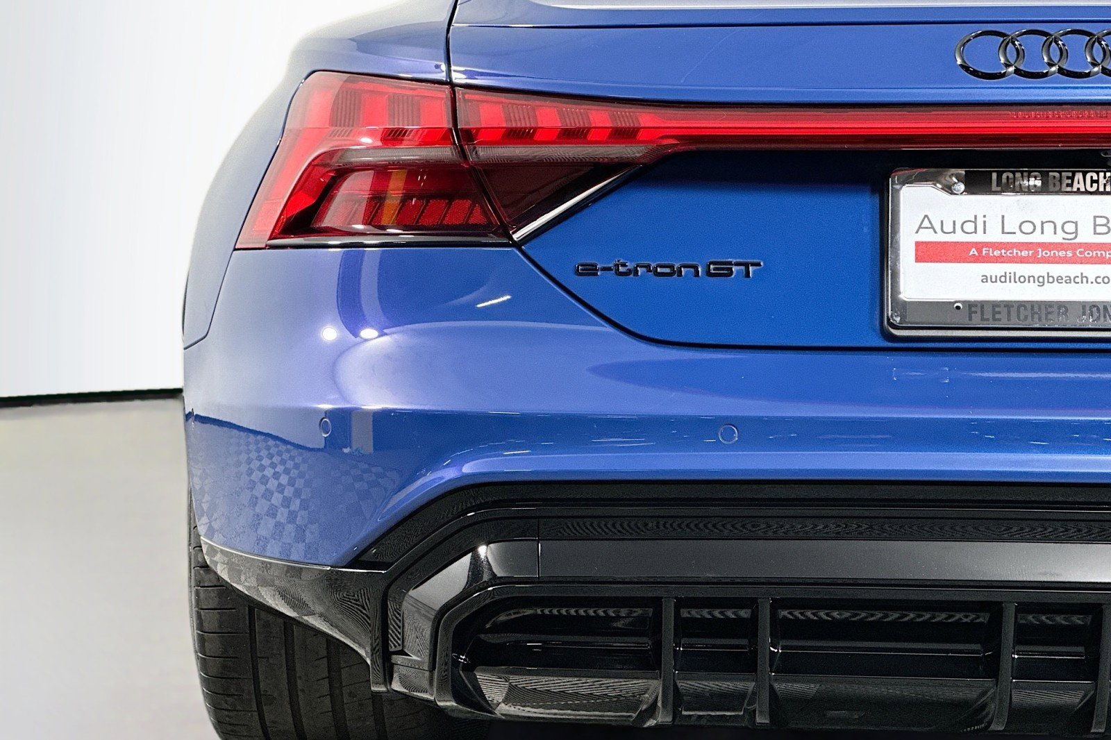 Used 2022 Audi e-tron GT Prestige w/ Prestige Package image 17