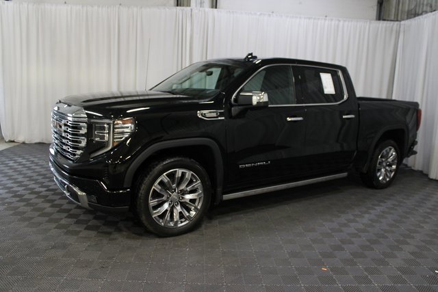 Used 2022 GMC Sierra 1500 Denali w/ Denali Reserve Package image 3