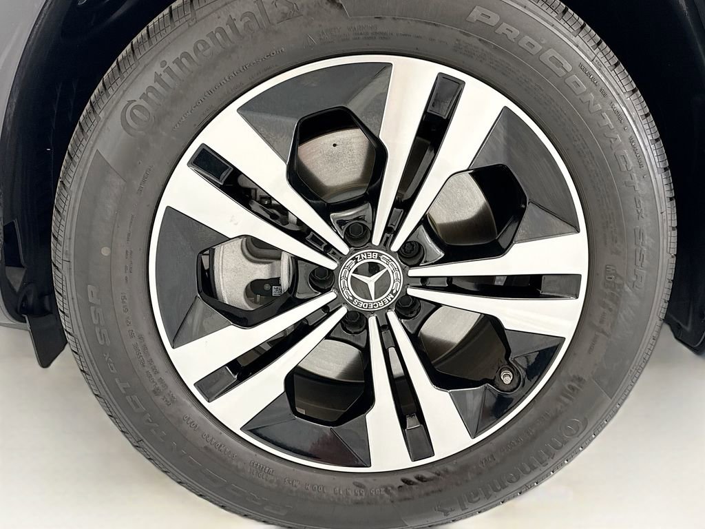 Used 2025 Mercedes-Benz GLB 250 image 28