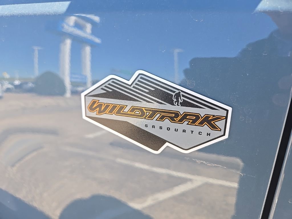 Used 2022 Ford Bronco Wildtrak image 7