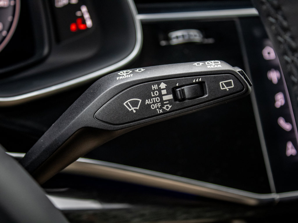 Used 2024 Audi Q7 3.0T Premium Plus image 33