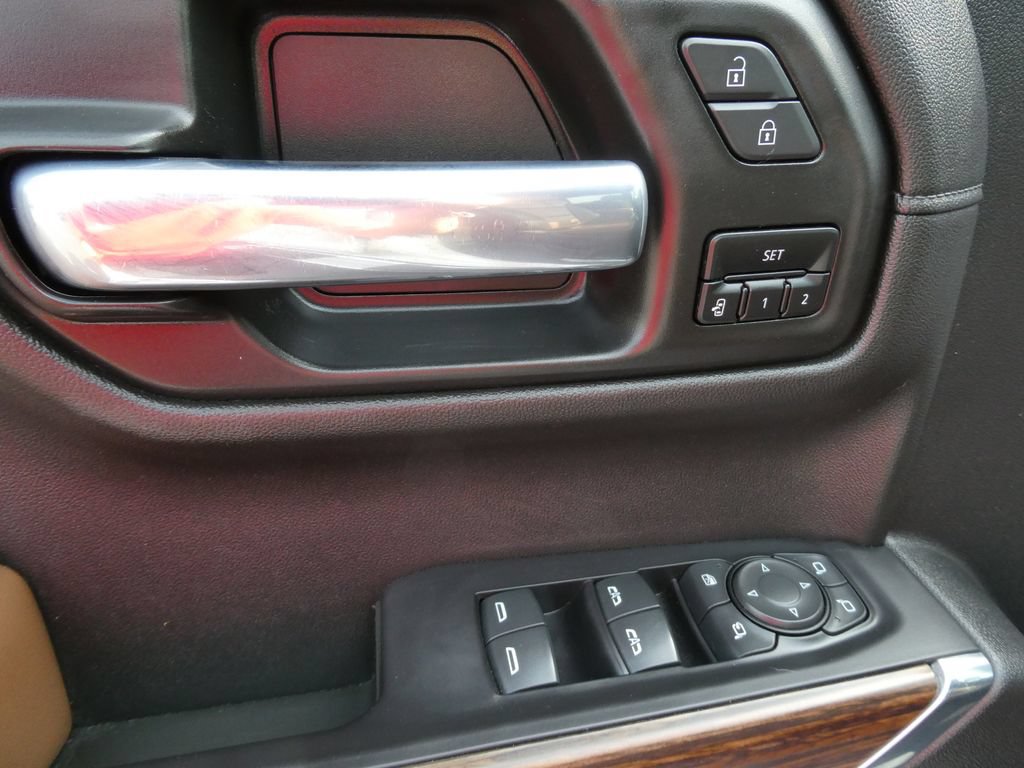 Used 2021 Chevrolet Silverado 1500 High Country w/ Technology Package AWD/4WD image 23