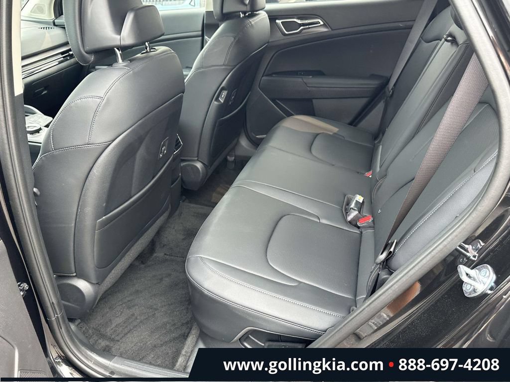 Certified 2026 Kia Sportage EX w/ EX Panoramic Sunroof Package AWD/4WD image 10
