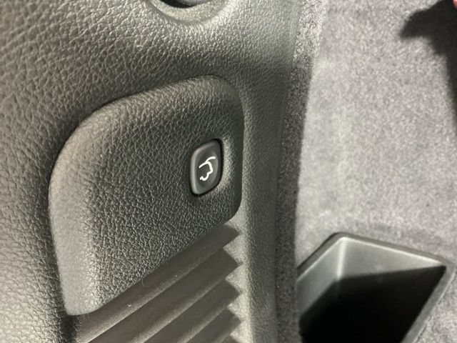 Used 2020 Dodge Durango SRT w/ SRT Interior Appearance Group AWD/4WD image 32