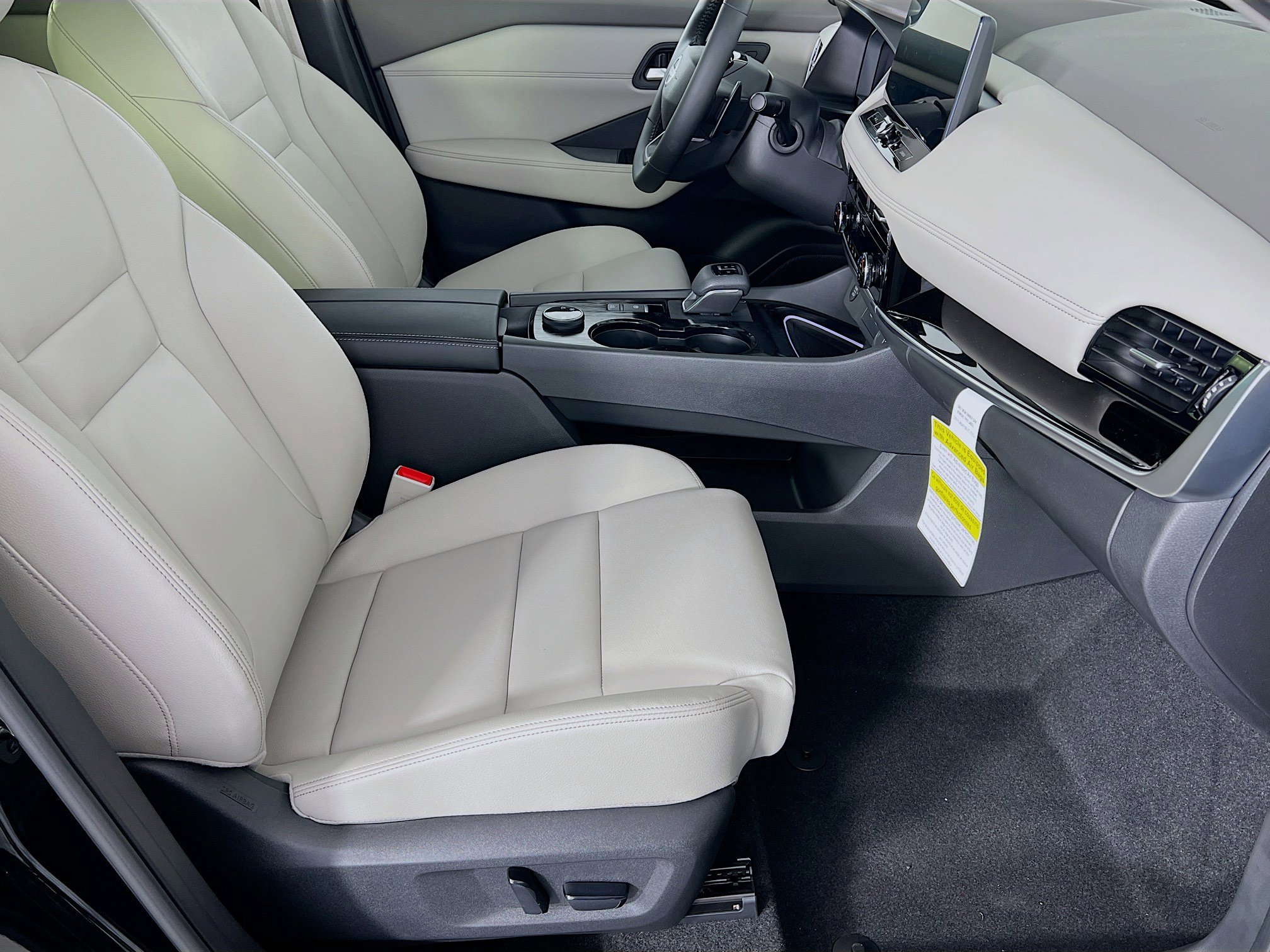 New 2025 Nissan Rogue SL w/ SL Premium Package image 23