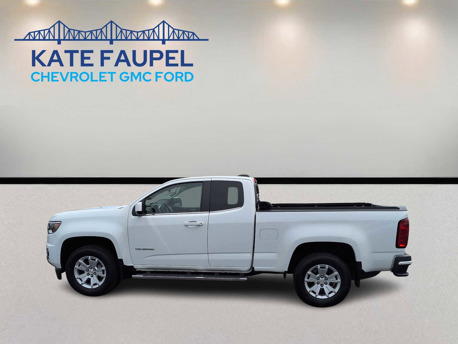 Used 2017 Chevrolet Colorado LT w/ LT Convenience Package RWD image 4