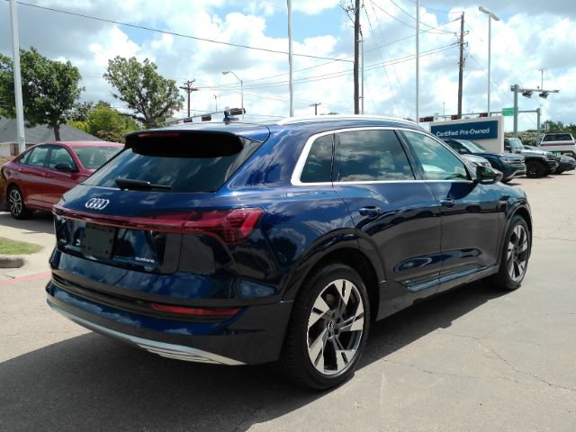 Used 2021 Audi e-tron Premium AWD/4WD image 8