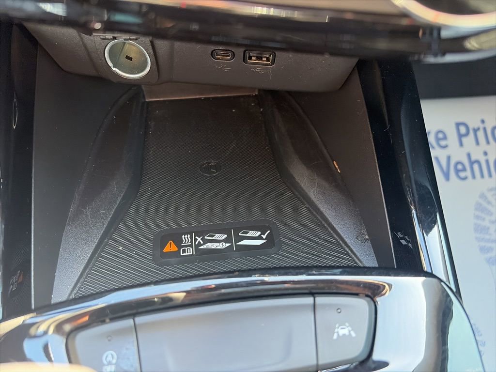 Certified 2025 Chevrolet Trax ACTIV w/ Sunroof Package image 25