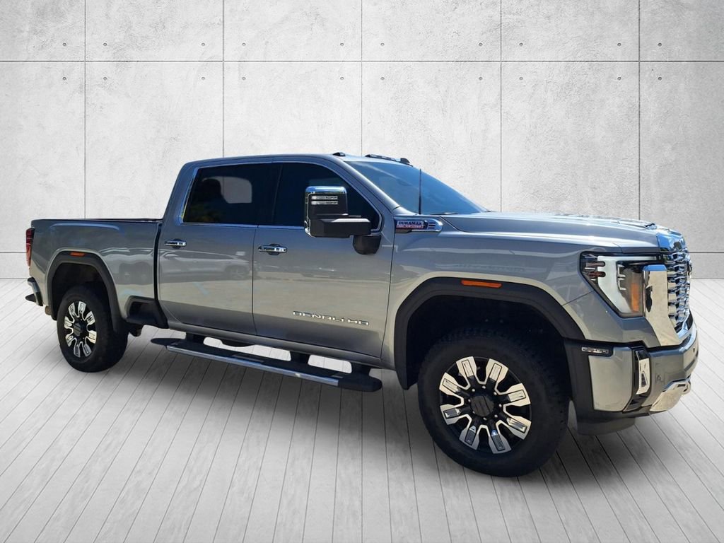 Used 2026 GMC Sierra 2500 Denali w/ Denali Reserve Package AWD/4WD image 3