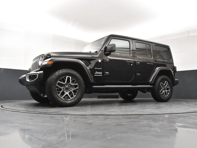 Used 2024 Jeep Wrangler Unlimited Sahara w/ Dual Top Group AWD/4WD image 24